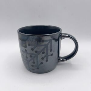 2014 Dunkin Donuts Gray Pearlescent Holiday Snowflake 14 oz Mug